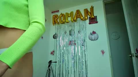 Snapshot of allisson_rose chatting on 21, 10, 2025 Alli online show from 21, 10, 2025