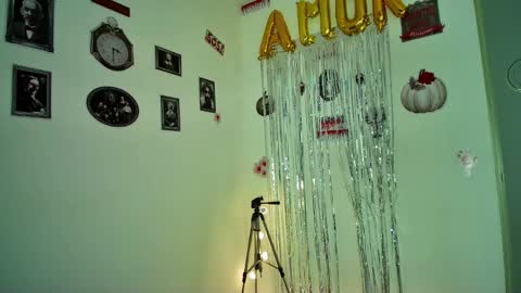 Snapshot of allisson_rose chatting on 23, 10, 2025 Alli online show from 23, 10, 2025