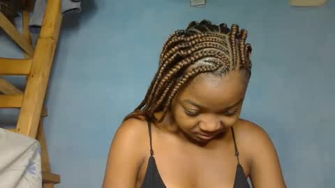 allizida01 online show from 18, 11, 2025