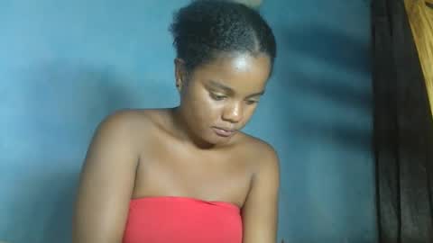 allizida01 online show from 1, 12, 2025