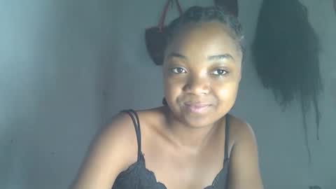 allizida01 online show from 15, 1, 2026