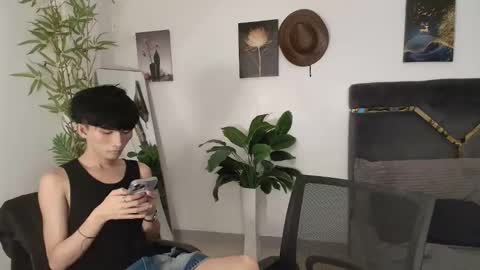 Snapshot of alluring_alpha chatting on 25, 3, 2026 kim and josh online show from 25, 3, 2026