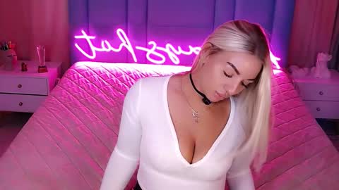 Snapshot of allwayshottt chatting on 19, 2, 2026 AlwaysHot online show from 19, 2, 2026