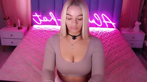 Snapshot of allwayshottt chatting on 25, 2, 2026 AlwaysHot online show from 25, 2, 2026