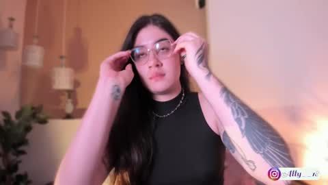 Snapshot of ally_addams chatting on 20, 9, 2025 Ally online show from 20, 9, 2025