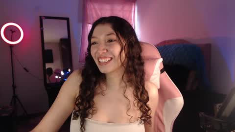 Snapshot of ally_donfort chatting on 4, 2, 2025 Ally online show from 4, 2, 2025