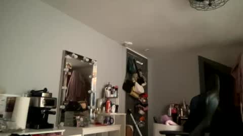 allyanalangel online show from 2, 1, 2025