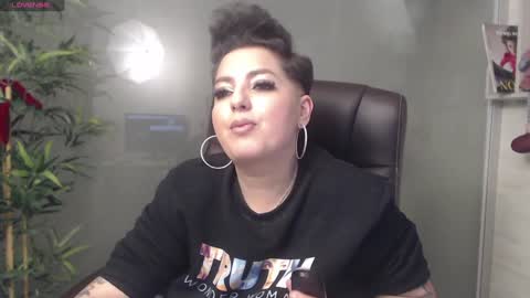         online show from 17, 12, 2024