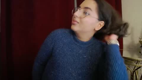         online show from 13, 12, 2025