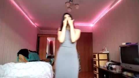 Mia online show from 2, 2, 2026