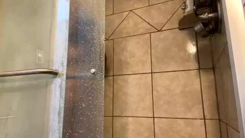 Alma i love it when you call me Big Papa online show from 31, 1, 2025