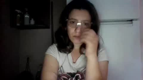 Snapshot of alma_amy chatting on 12, 1, 2025 Alma online show from 12, 1, 2025