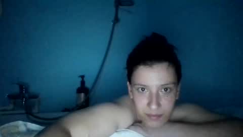 Snapshot of alma_amy chatting on 30, 1, 2025 Alma online show from 30, 1, 2025