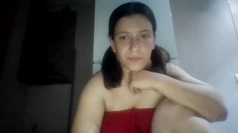 Snapshot of alma_amy chatting on 6, 2, 2025 Alma online show from 6, 2, 2025