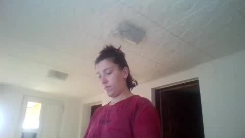 Snapshot of alma_amy chatting on 9, 2, 2025 Alma online show from 9, 2, 2025