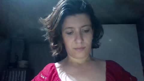 Snapshot of alma_amy chatting on 26, 2, 2025 Alma online show from 26, 2, 2025
