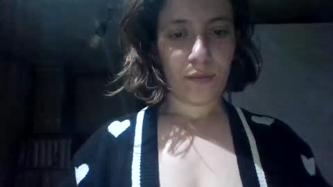 Snapshot of alma_amy chatting on 2, 3, 2025 Alma online show from 2, 3, 2025