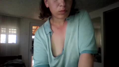 Snapshot of alma_amy chatting on 11, 3, 2025 Alma online show from 11, 3, 2025