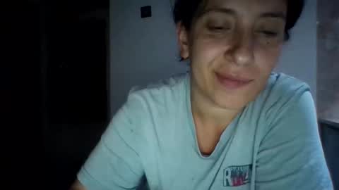 Snapshot of alma_amy chatting on 23, 9, 2025 Alma online show from 23, 9, 2025