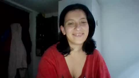 Snapshot of alma_amy chatting on 4, 10, 2025 Alma online show from 4, 10, 2025