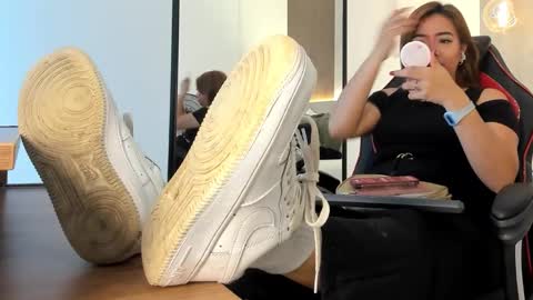 Snapshot of alma_fenix chatting on 31, 10, 2025 ALMA FENIX online show from 31, 10, 2025