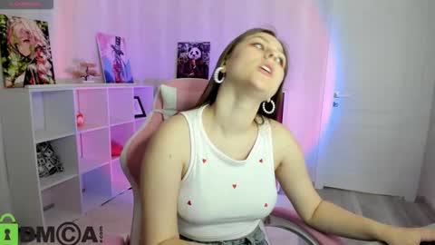 Snapshot of alma_jons chatting on 19, 9, 2025 alma_jons online show from 19, 9, 2025