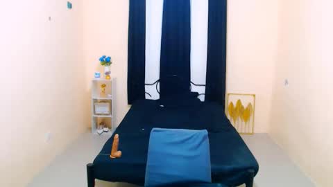 Almira online show from 26, 10, 2025