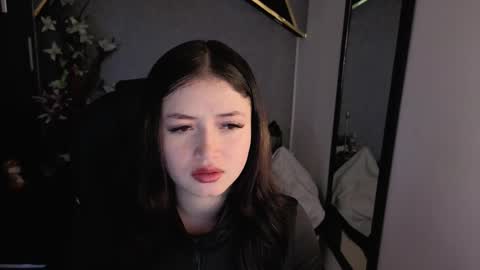 Snapshot of almma_ chatting on 5, 11, 2025 ALMMA online show from 5, 11, 2025