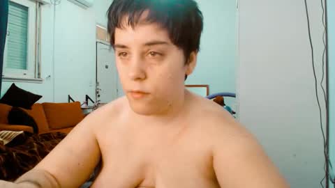 Snapshot of almondonwheels chatting on 1, 3, 2026 Almond online show from 1, 3, 2026