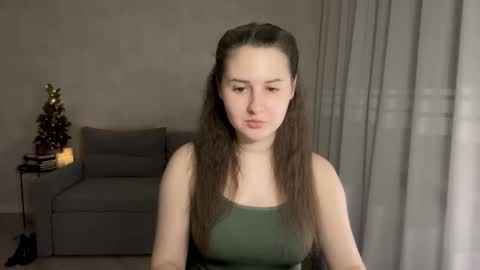 Snapshot of almostinnocent_ chatting on 3, 12, 2025 Anna online show from 3, 12, 2025