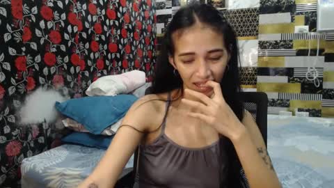 Alondra  online show from 6, 2, 2025