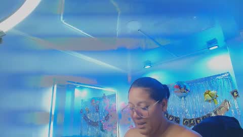 Alondra  online show from 14, 12, 2025