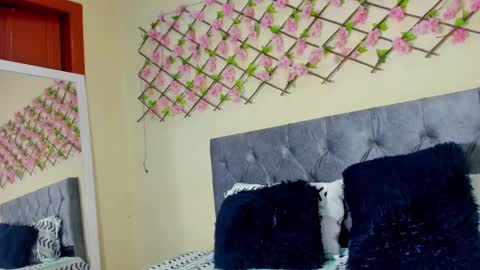 Alondra gomez online show from 4, 2, 2025