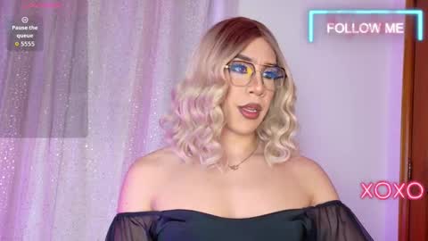 Hazel Bowie online show from 27, 2, 2026