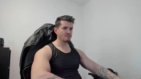 Snapshot of alphagodleatherking92 chatting on 17, 11, 2025 LeatherMaster online show from 17, 11, 2025