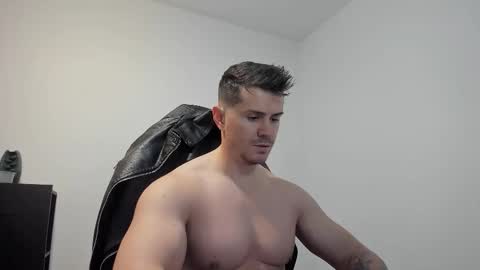 Snapshot of alphagodleatherking92 chatting on 19, 11, 2025 LeatherMaster online show from 19, 11, 2025