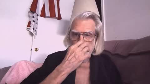 AlphaUniform online show from 3, 2, 2026