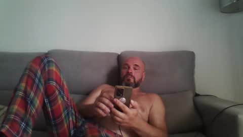 Snapshot of alsi72 chatting on 3, 10, 2025 alsi72 online show from 3, 10, 2025