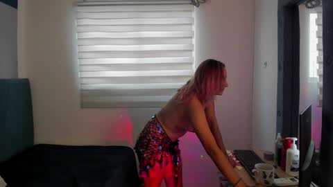 Snapshot of alterego1__ chatting on 15, 9, 2025 Alter online show from 15, 9, 2025