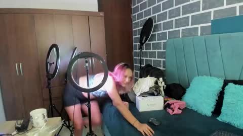 Snapshot of alterego1__ chatting on 23, 9, 2025 Alter online show from 23, 9, 2025