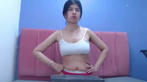 alunajhonsoncm101 online show from 26, 9, 2025