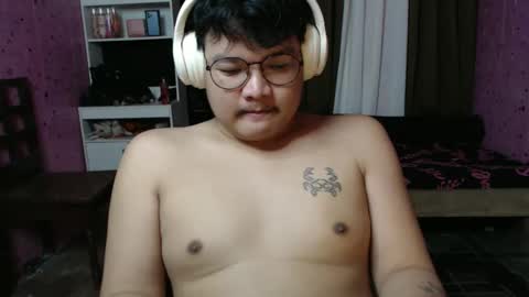 alvin_chenxxx online show from 8, 10, 2025
