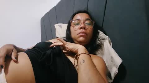 Snapshot of aly826805 chatting on 9, 11, 2025 analia online show from 9, 11, 2025