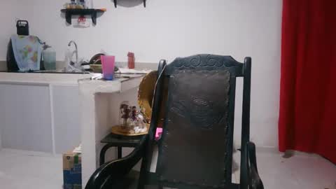 Snapshot of aly826805 chatting on 24, 11, 2025 analia online show from 24, 11, 2025