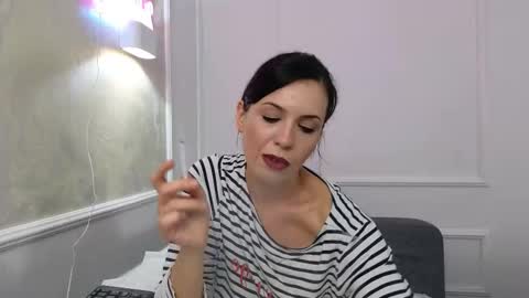 alyarei online show from 18, 10, 2025