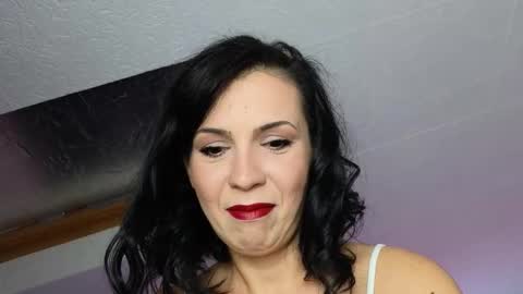 alyarei online show from 19, 10, 2025