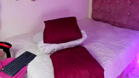 Elyn online show from 8, 4, 2026