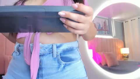 Alys  online show from 3, 10, 2025