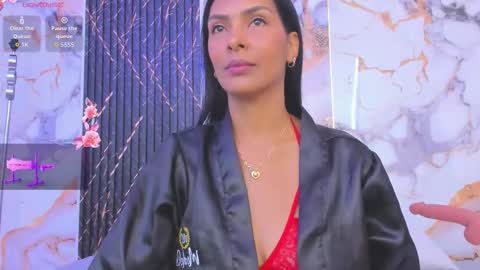 Snapshot of alyson__a chatting on 8, 11, 2025 alyson__a online show from 8, 11, 2025