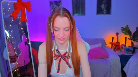 alyssa_smitt online show from 30, 1, 2025